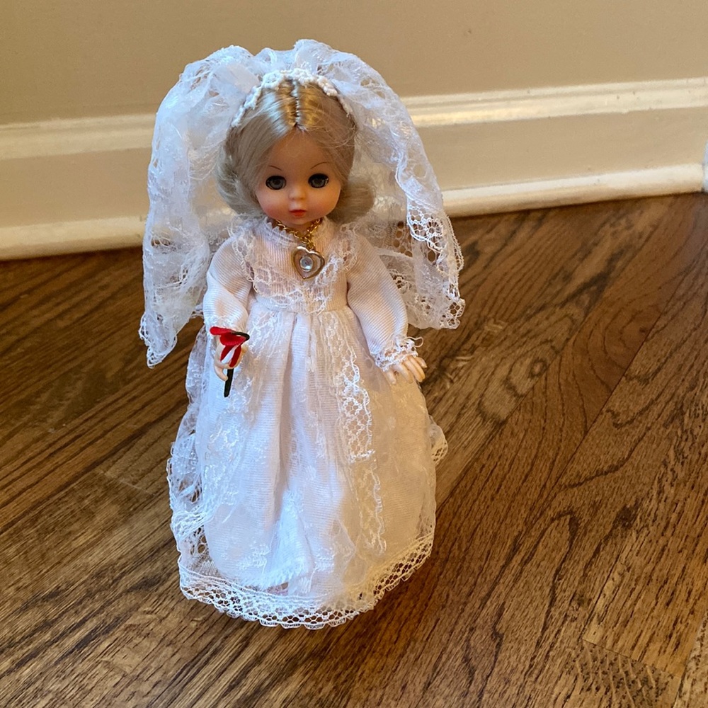Birthstone & Blossoms - Diamond April Sweet Pea Doll